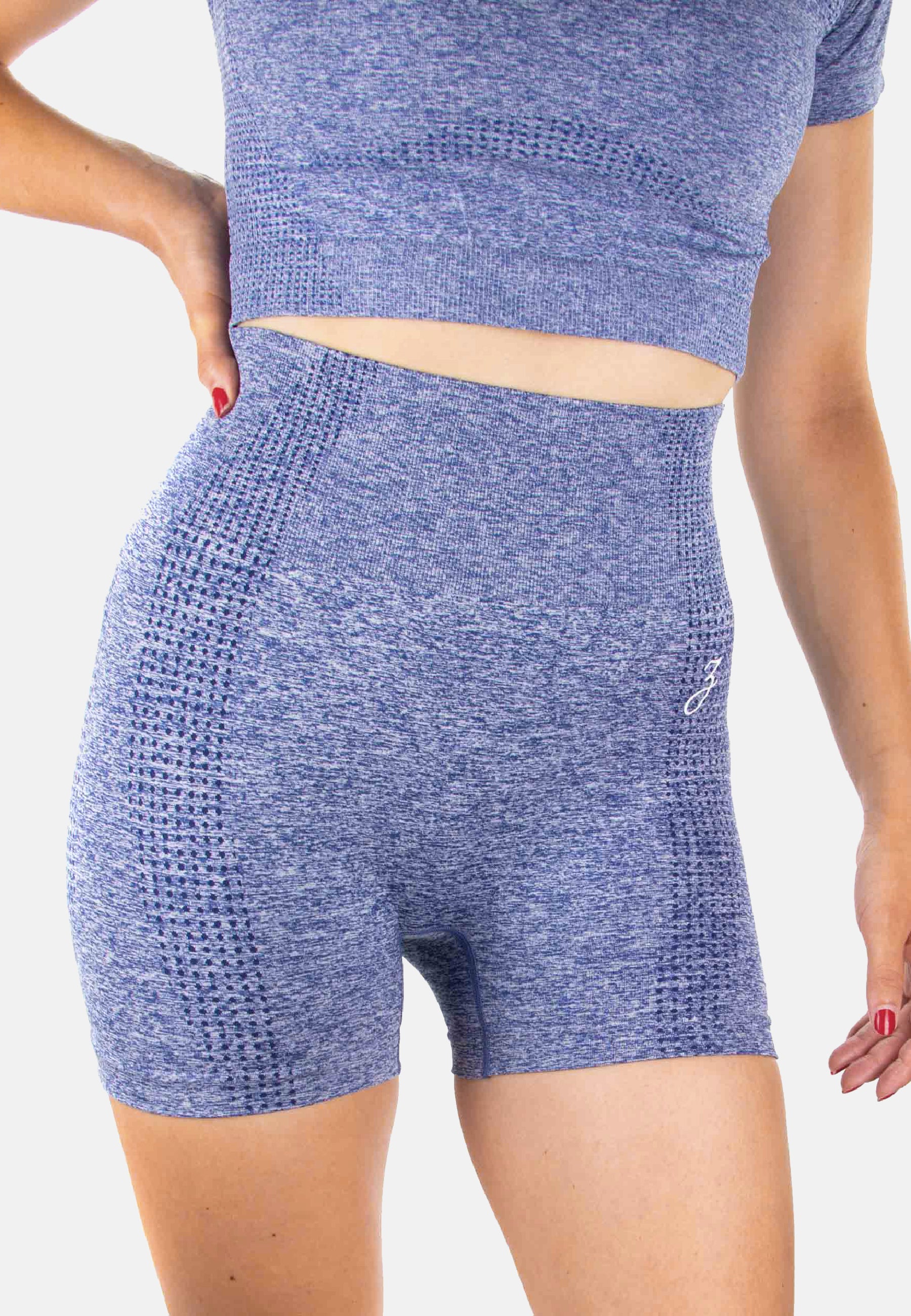 Damen Shorts Dynamic in Blau, körperbetontes Design, ideal für Sport und Freizeit, aus hochwertigem Nylon und Spandex.